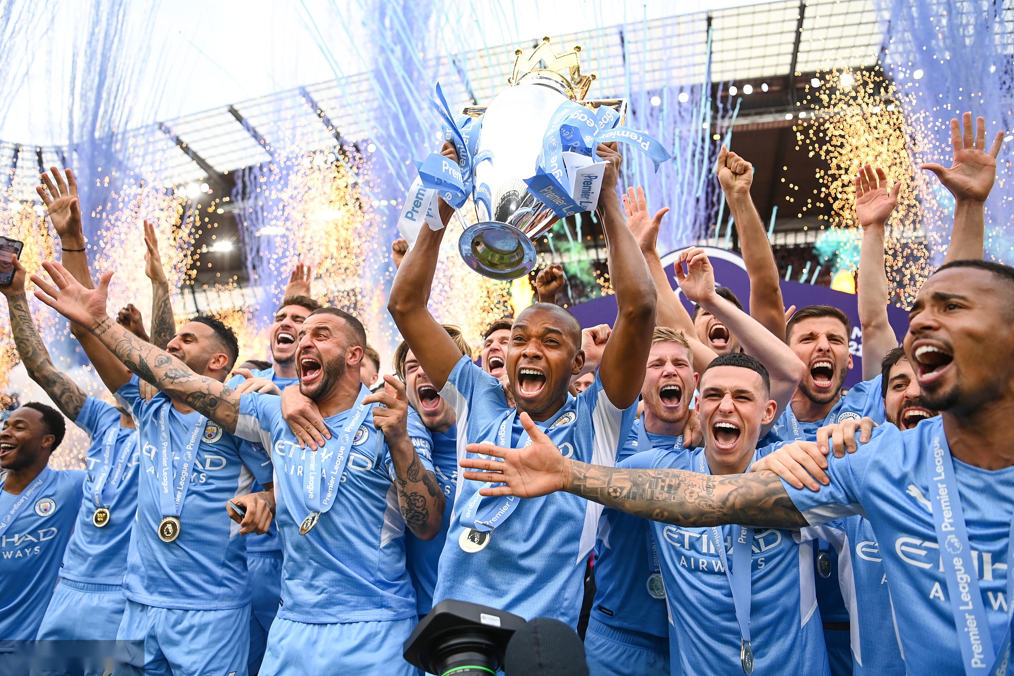 同点不仅仅 同点不仅仅