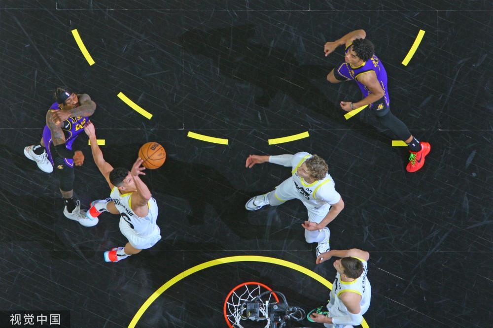 但在这些荣 但在这些荣